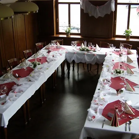 Restaurace U Medveda 3* Starkov (Hradec Kralove)