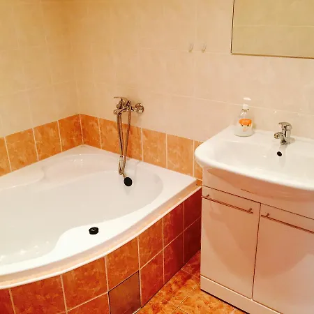 Restaurace U Medveda Inn Starkov (Hradec Kralove)