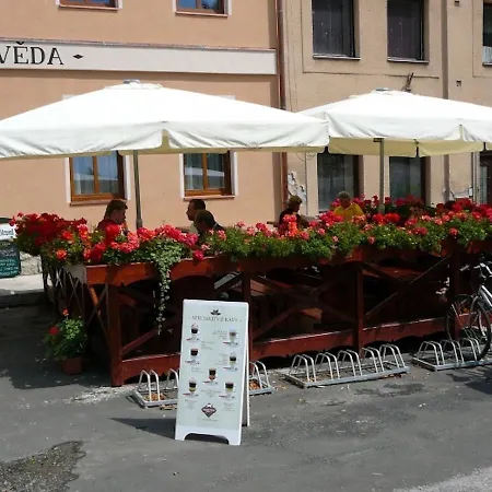 Restaurace U Medveda Inn Starkov (Hradec Kralove)