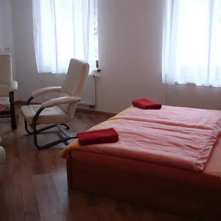 Restaurace U Medveda 3* Starkov (Hradec Kralove)